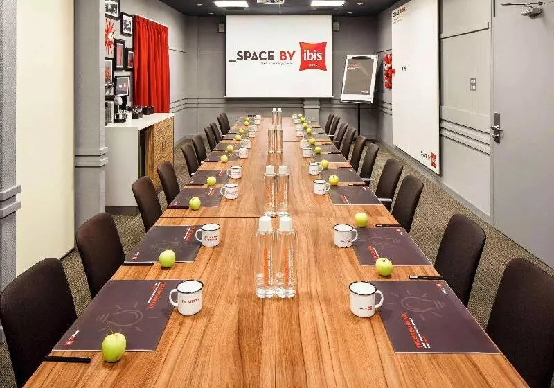 هتل Ibis Southampton