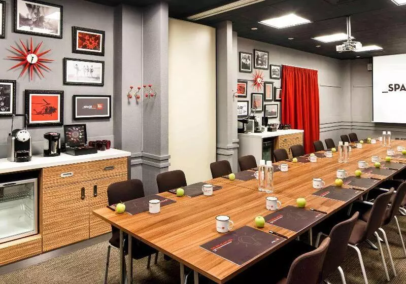 هتل Ibis Southampton