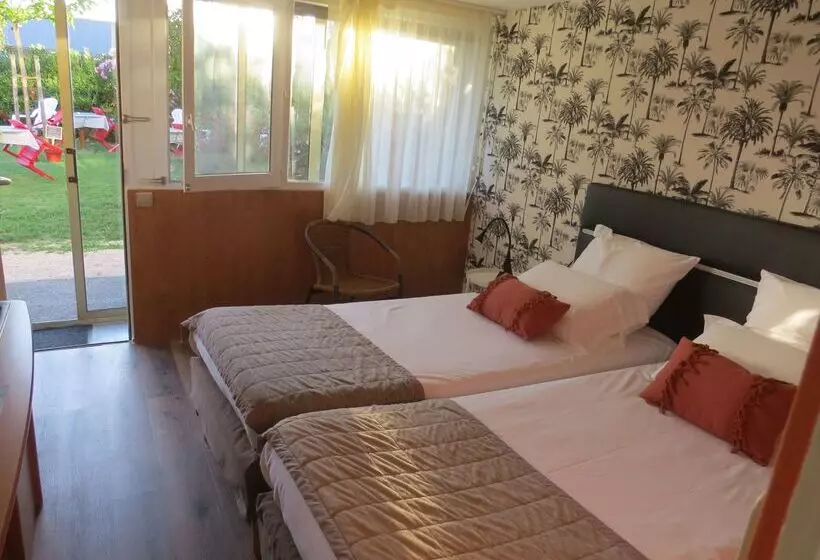 فندق Hôtel Kyriad Cap Sud