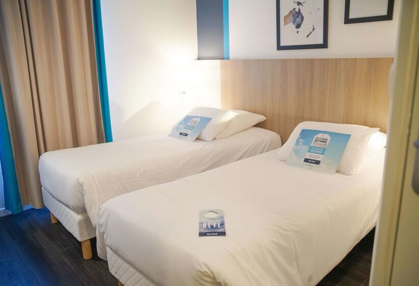 ホテル Kyriad Hôtel La Fleche