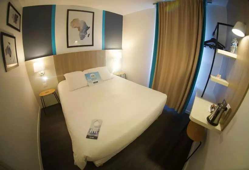 هتل Kyriad Hôtel La Fleche