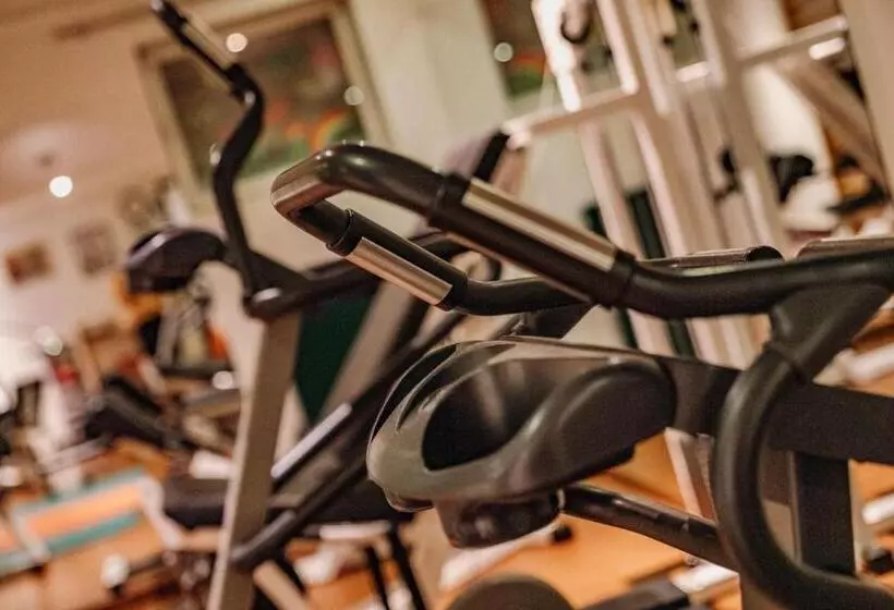 酒店 Restaurant Lebzelter