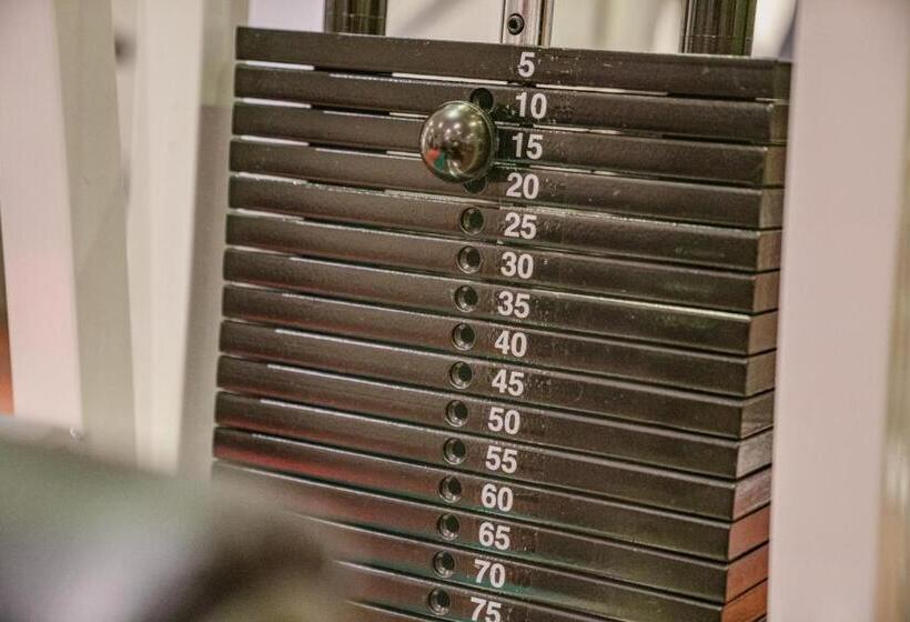 ホテル Restaurant Lebzelter