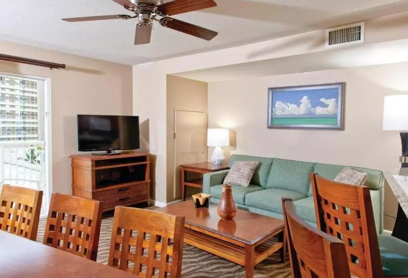 בית מלון כפרי Club Wyndham At Waikiki Beach Walk