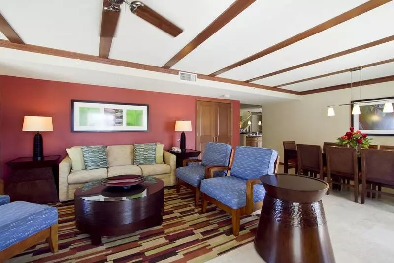 בית מלון כפרי Club Wyndham At Waikiki Beach Walk