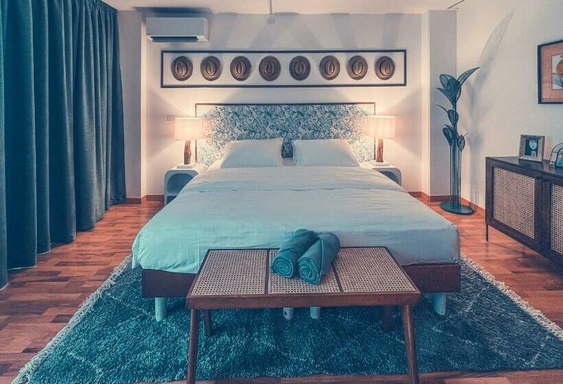 Marina House Primero