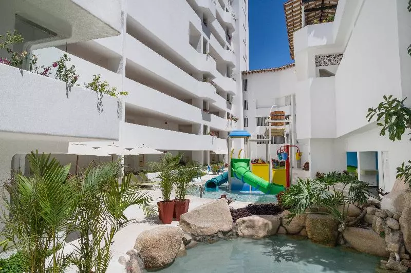 Курорт Grand Park Royal Puerto Vallarta  All Inclusive