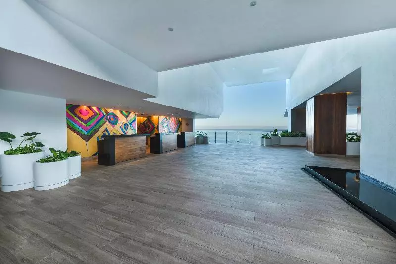 Курорт Grand Park Royal Puerto Vallarta  All Inclusive