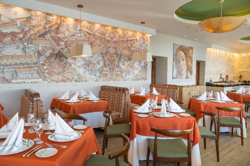 منتجع Grand Park Royal Puerto Vallarta  All Inclusive