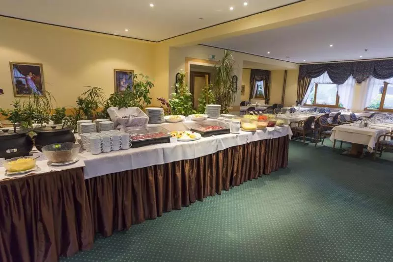 Alpenhotel Weitlanbrunn