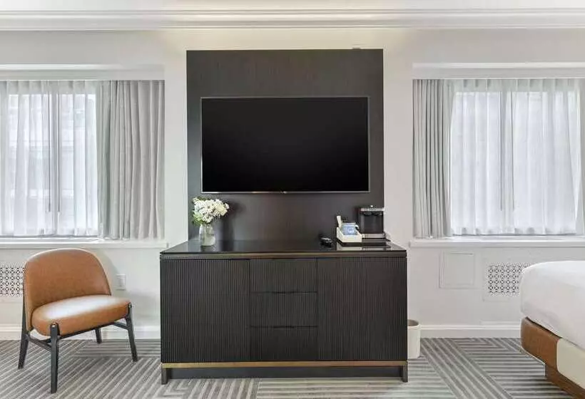 Отель Capital Hilton