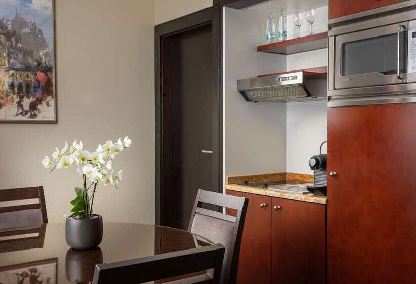 هتل Hilton Prague Old Town