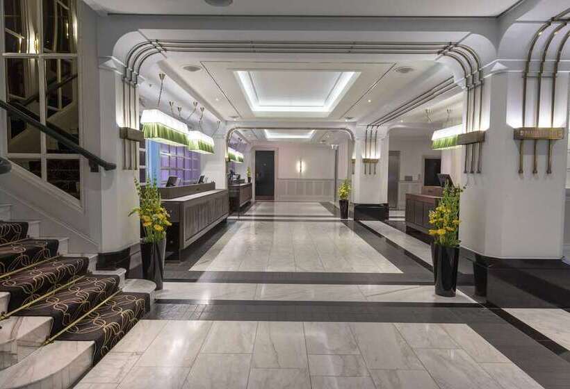 هتل Hilton Prague Old Town