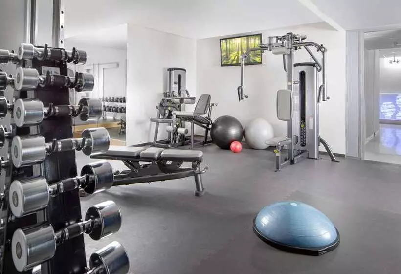 هتل Hilton Prague Old Town