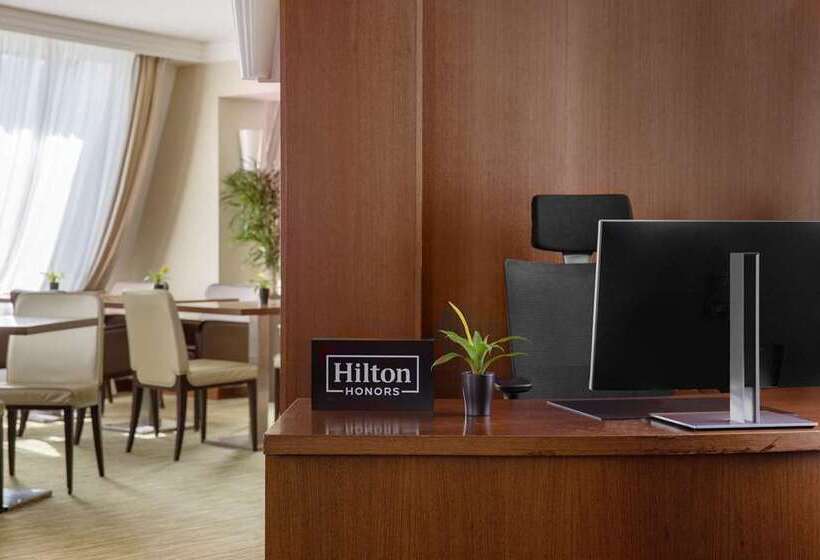 هتل Hilton Prague Old Town