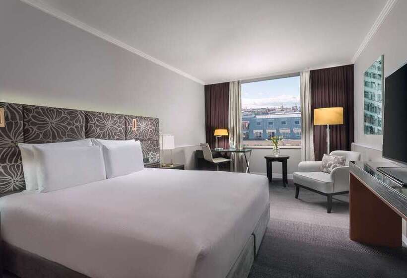 هتل Hilton Prague Old Town