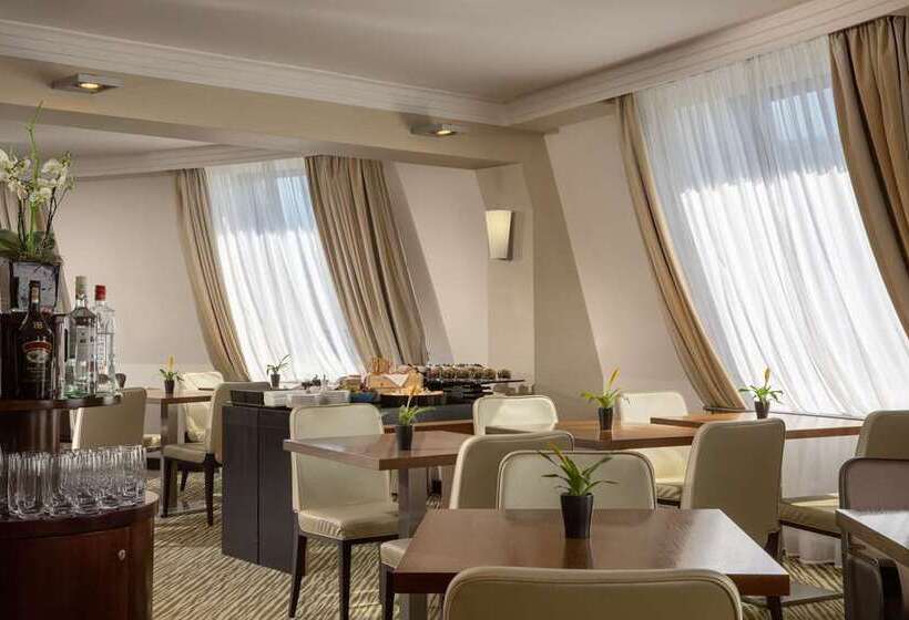 هتل Hilton Prague Old Town