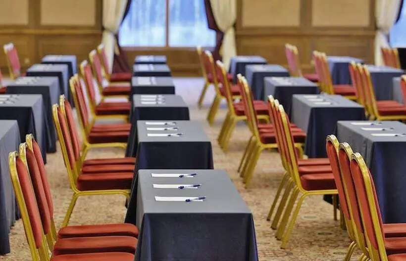 هتل Vilnius Grand Resort