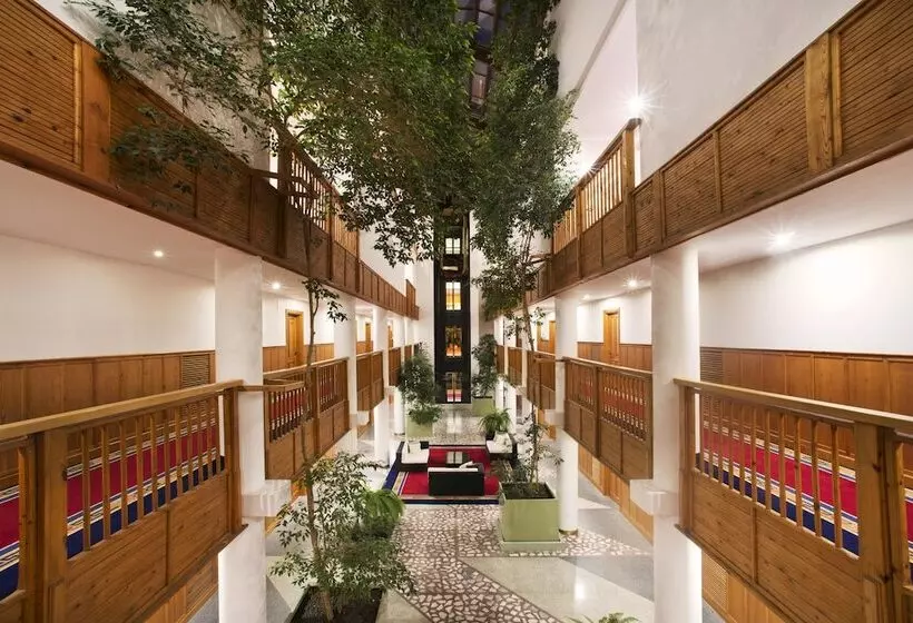 هتل Vilnius Grand Resort