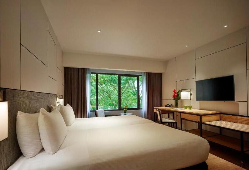 Parkroyal Penang Resort