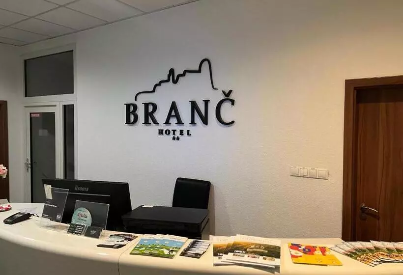 فندق Branč, Garni