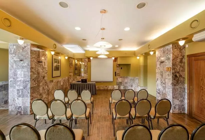 هتل Best Western Vilnius