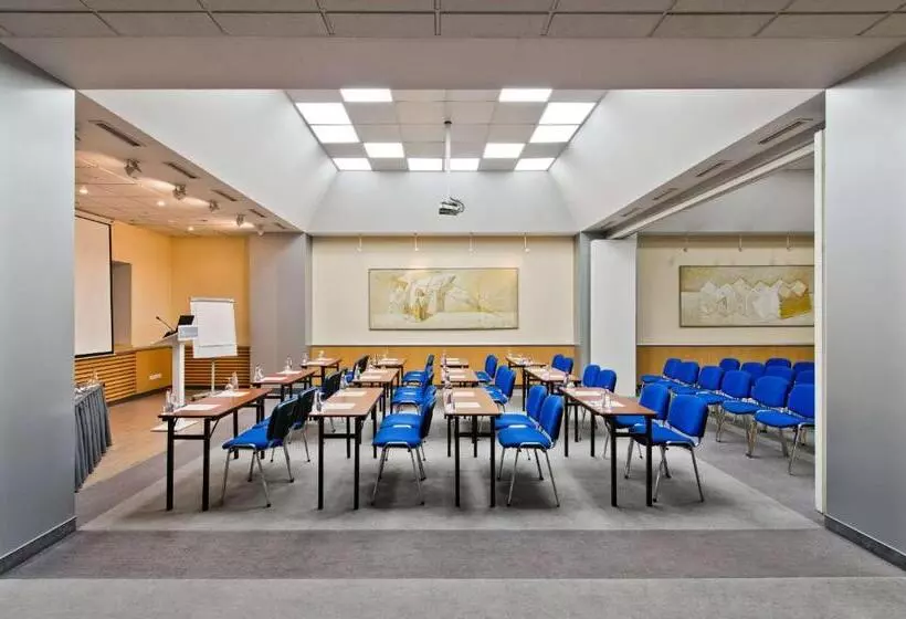 هتل Best Western Vilnius