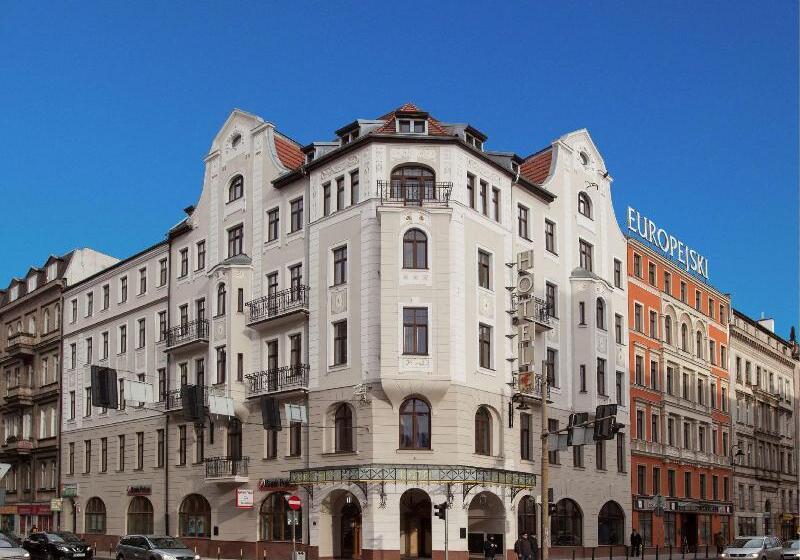 בית מלון כפרי Europejski Wrocław Centrum