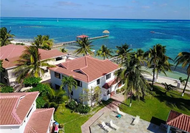 בית מלון כפרי Isla Bonita Yacht Club