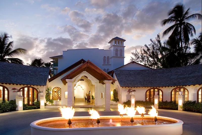 هتل Mango Bay All Inclusive