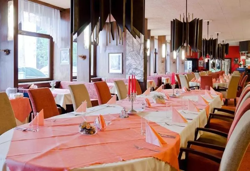 בית מלון כפרי Myslivna