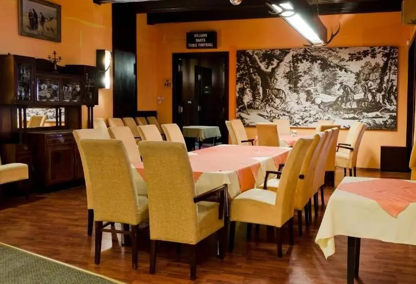 בית מלון כפרי Myslivna