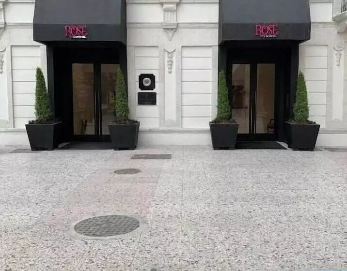 ホテル Rose