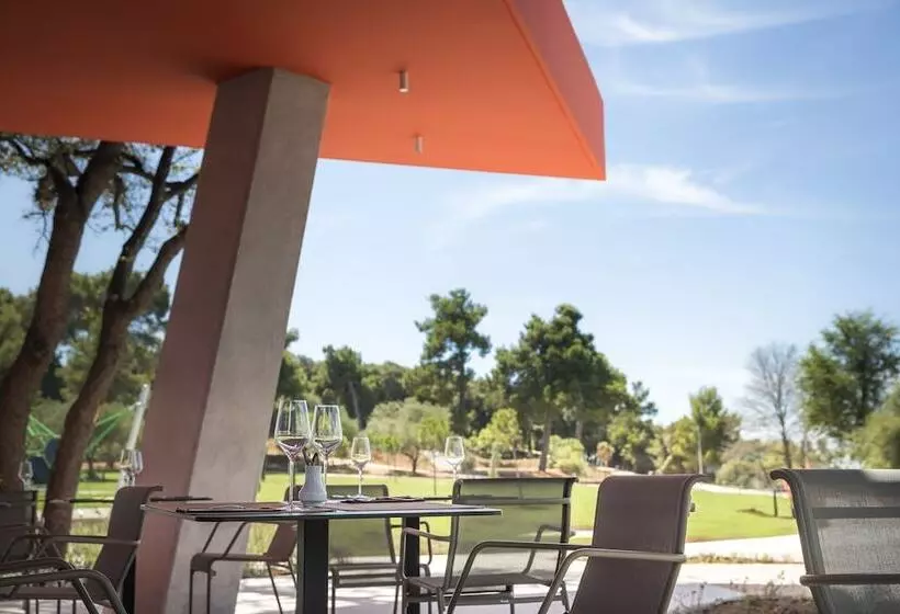 Maistra Select Family Hotel Amarin