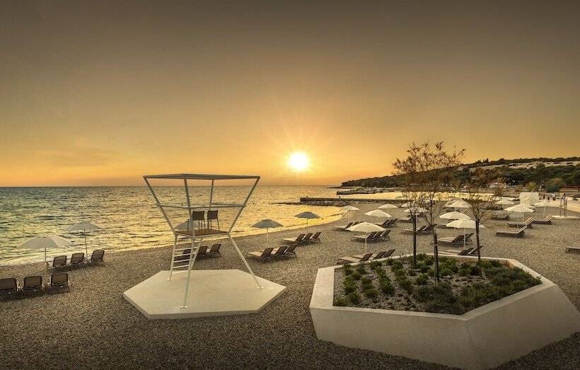 Maistra Select Family Hotel Amarin