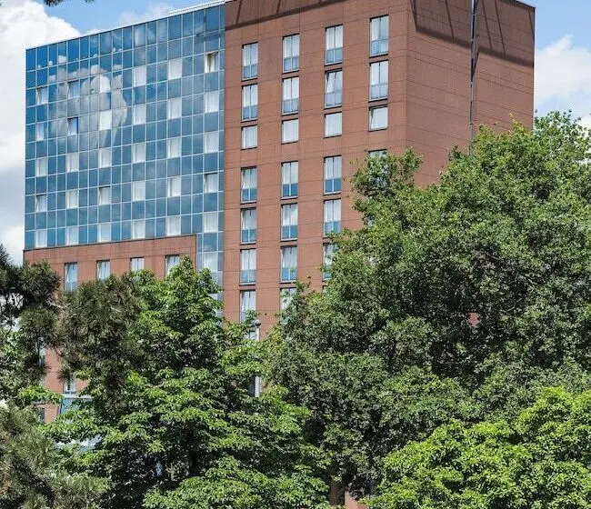 Freiburg City Center By Leonardo Hotels