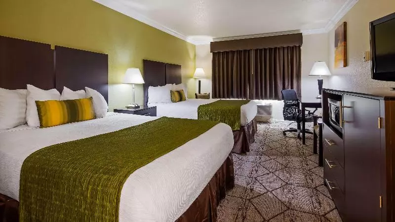 酒店 Best Western Executive Inn