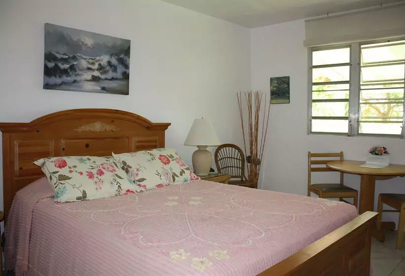 هتل Ceiba Country Inn