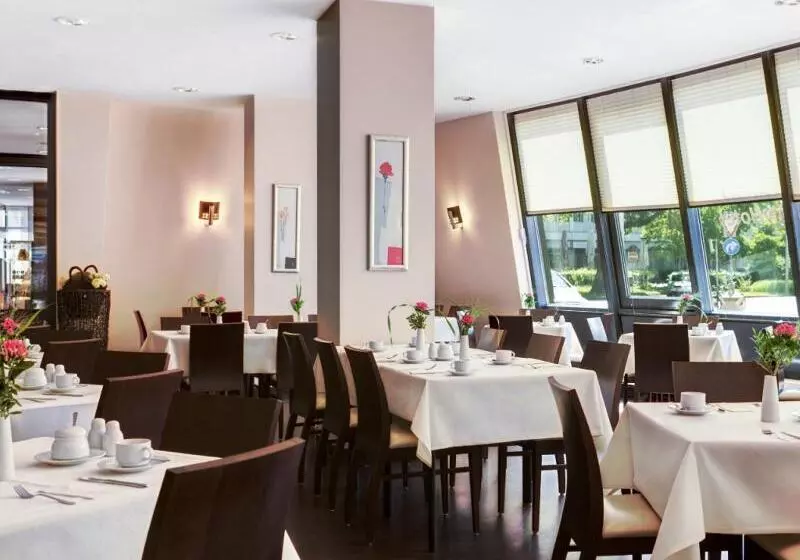 Intercityhotel Freiburg