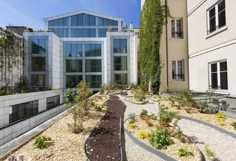 هتل La Clef Tour Eiffel Paris By The Crest Collection