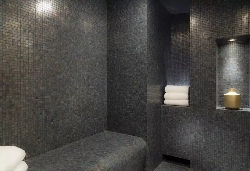 Hotel La Clef Tour Eiffel Paris By The Crest Collection