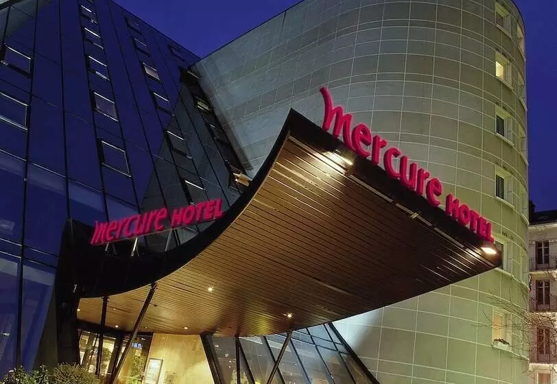 Отель Mercure Chambery Centre
