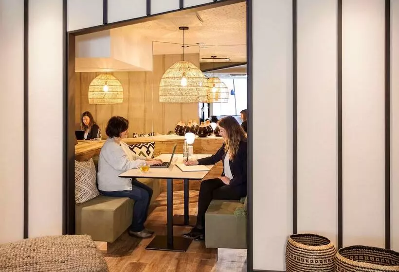 Отель Mercure Chambery Centre