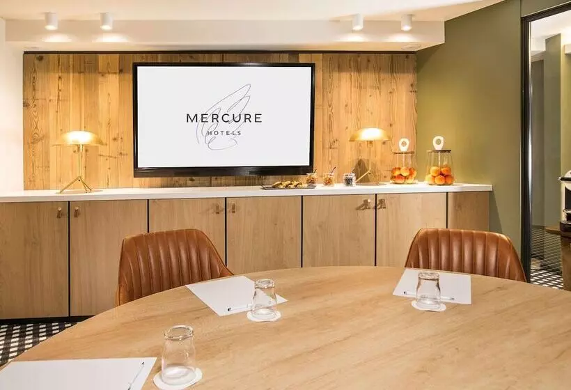 Отель Mercure Chambery Centre