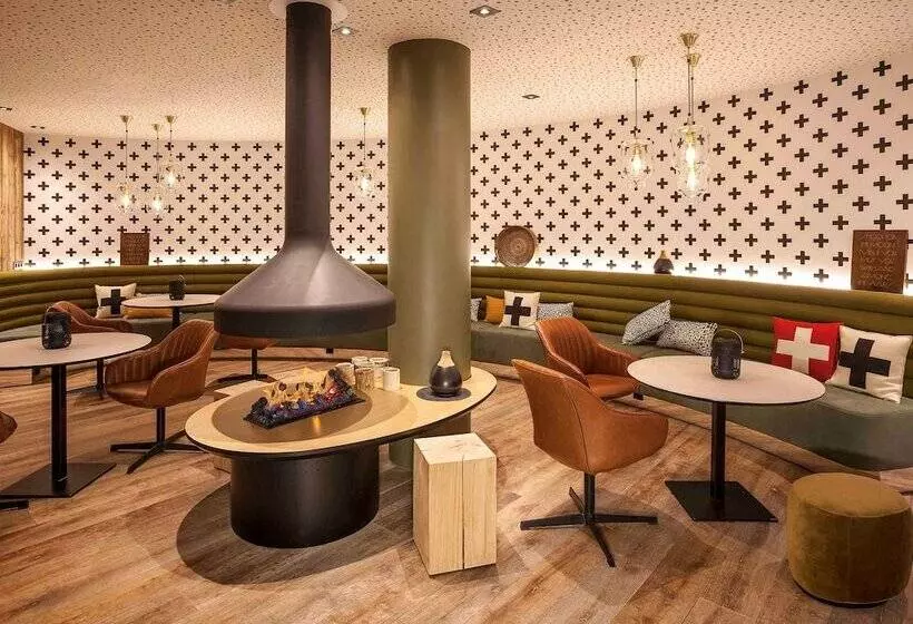 Отель Mercure Chambery Centre