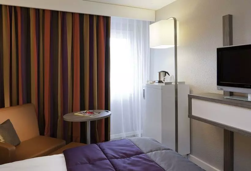 Отель Mercure Chambery Centre
