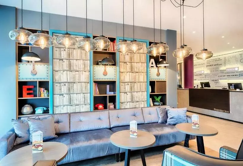 Отель Premier Inn Stuttgart Bad Cannstatt