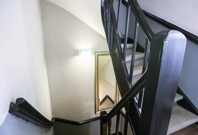 هتل Quentin Arrive