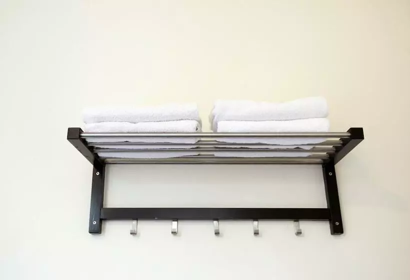 هتل Quentin Arrive