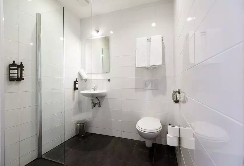 هتل Quentin Arrive